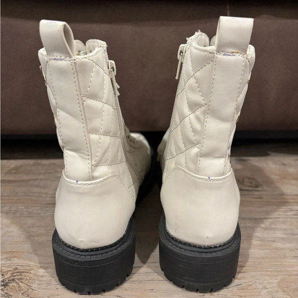 Bebe Women's White Dorienne B Studded Quilted Lace Up Combat Boots Size US 7.5 - Picture 9 of 10